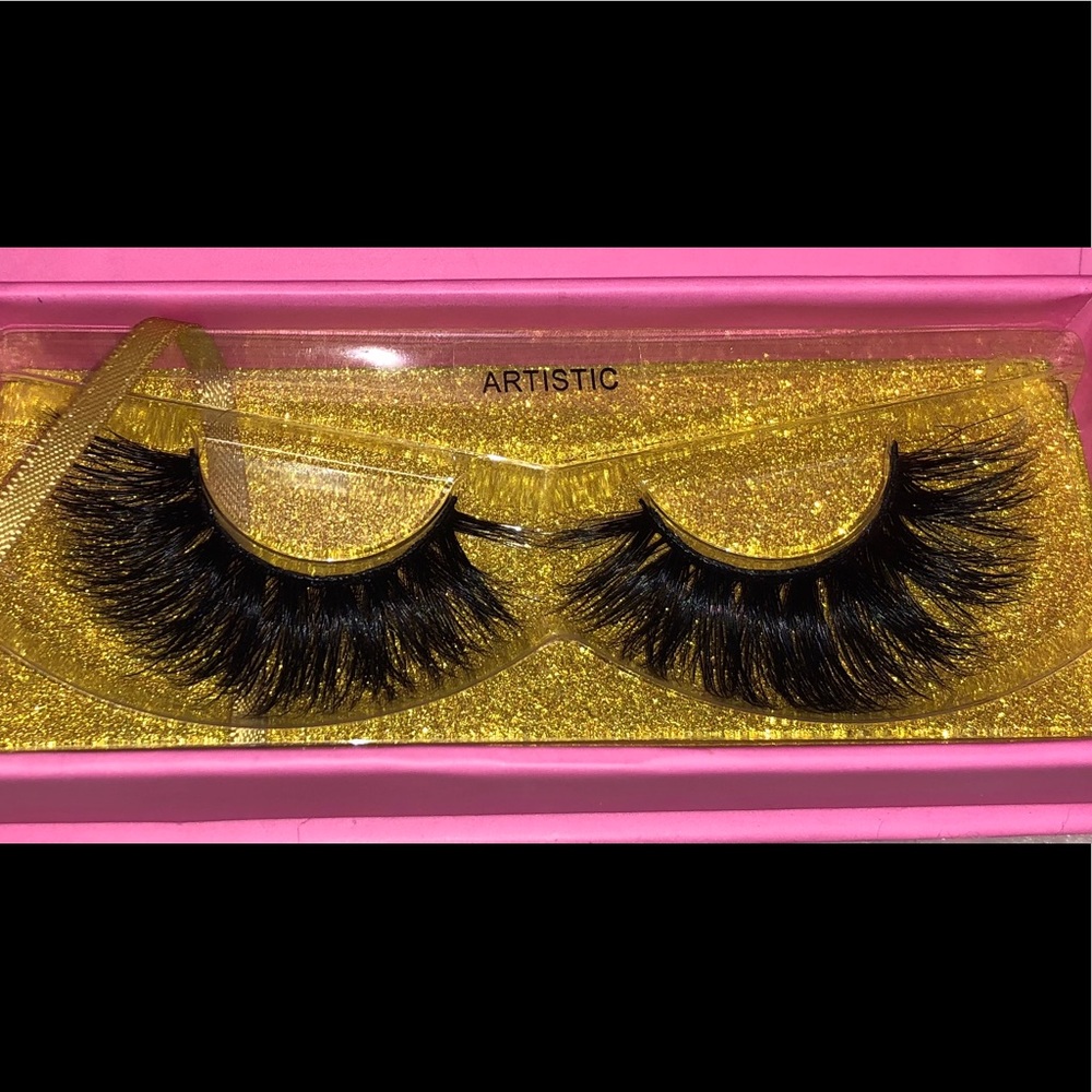 LUXURY MINK LASHES BY IMELDA